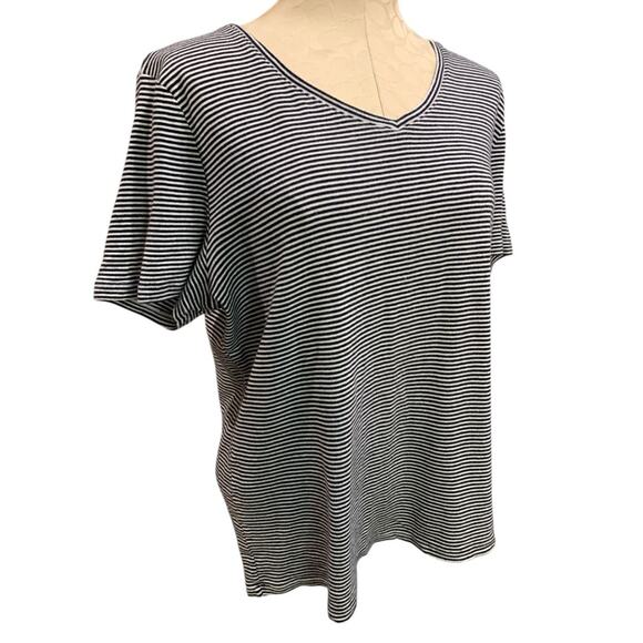 XL Talbots Tee Womens Navy Blue White Striped V-Neck Tshirt - Picture 1 of 6